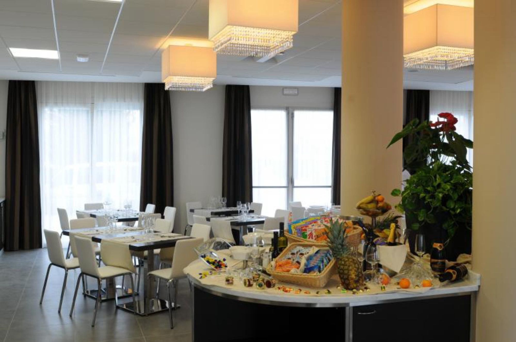Hotel Fiera Rimini Exteriör bild