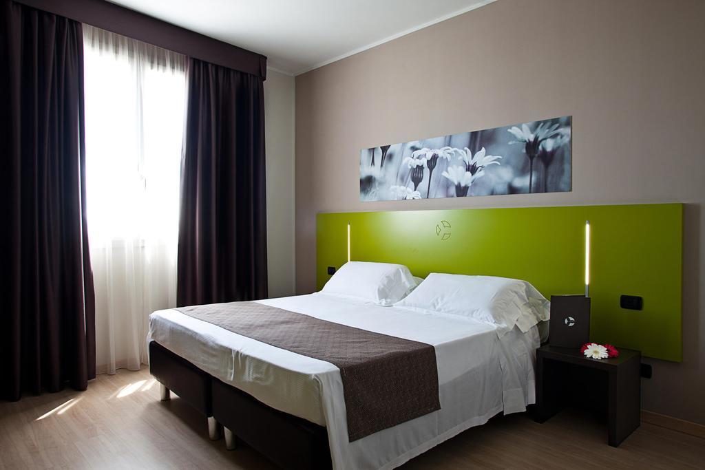 Hotel Fiera Rimini Exteriör bild
